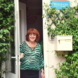 https://chambre-dhtes-chez-claude-bardou.midi-pyreneeshotels.com